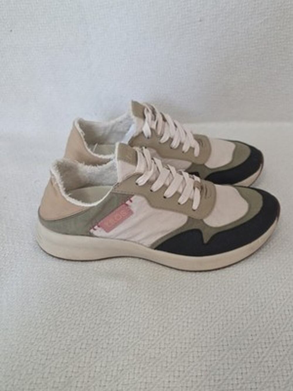Taos Women's Direction Collapsible Heel Sneakers Shoes Olive Stone Multi Size 7